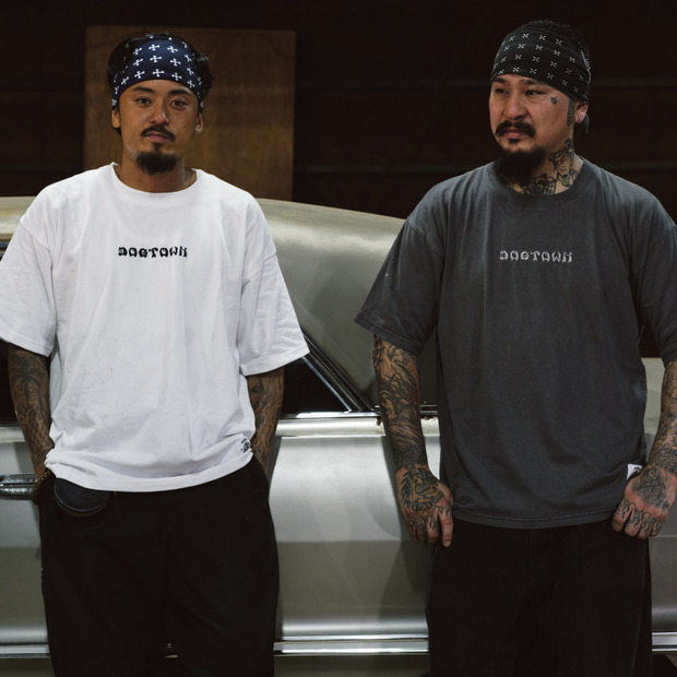 TRADMAN'S TORAICHI × DOGTOWN TEE 詳細画像